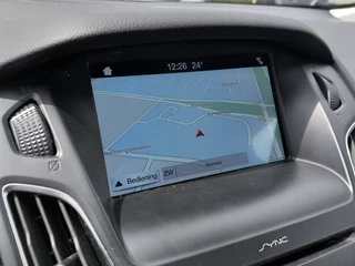Ford Focus Ford Focus Wagon 1.0 EcoBoost 125pk Titanium | Origineel NL | Navi | Apple Carplay+Android Auto | Bi-Xenon | SONY Sound | Clima | Cruise | Keyless Entry | Pdc V+A+Assist+Camera | Privacy Glass | 17''lm - afbeelding nr 10