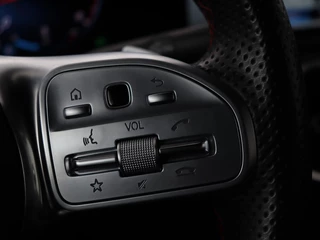 Mercedes-Benz A-Klasse Mercedes-Benz A-klasse 180 AMG | Panoramadak | Stoelverwarming |  Carplay | Widescreen | Leder/Alcanatara | Navigatie | Full LED | Park Assist - afbeelding nr 15