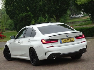 BMW 3 Serie BMW 3 Serie 330i 258PK High Ex. M-Sport / M-Perf. 2019 / LED / *NAP* - afbeelding nr 7