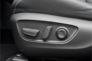 Toyota RAV4 Leder Camera Trekhaak 19