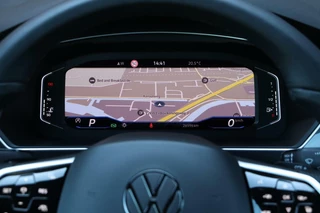 Volkswagen Tiguan Volkswagen Tiguan 1.5 TSI / 2x R-Line / Virtual Cockpit / Camera / Matrix LED / Trekhaak / 20