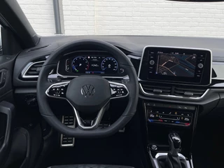 Volkswagen T-Roc Volkswagen T-Roc 1.5 TSI R-Line | CarPlay | Camera | ACC | IQ Light | Dodehoek | 18 inch - afbeelding nr 11