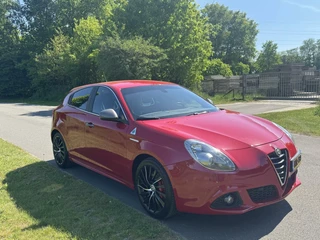 Alfa Romeo Giulietta Alfa Romeo Giulietta 1.750 TBI QV, 240pk, kuipstoelen!! - afbeelding nr 4