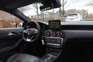 Mercedes-Benz A-Klasse Mercedes A-klasse AMG 45 4MATIC 381 PK Schaalstoelen|Memory|Pano|H&K|Camera|Dealeronderhouden|NL auto|Handcrafted - afbeelding nr 14