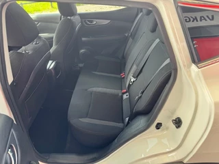 Nissan QASHQAI Nissan QASHQAI 1.3 DIG-T N-CONNECTA + ECC/PDC/PANODAK/NAVI/CAMERA/LMV - afbeelding nr 29