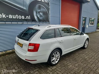 Škoda Octavia Skoda Octavia Combi 1.0 TSI Style Business Sport DSG-7. Vol! - afbeelding nr 7