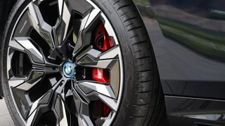 BMW 5 Serie BMW 5 Serie Touring 550e xDrive M-Sport Pro | Stoelventilatie | Bowers & Wilkins | M Onderstel Professional | Panormadak | Trekhaak - afbeelding nr 5