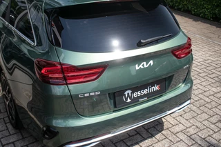 Kia Ceed Sportswagon Kia Ceed Sportswagon 1.6 GDI PHEV DynamicPlusLine All-in rijklrprs | 17