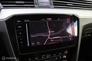 Volkswagen Passat Volkswagen Passat Variant 2.0 TSI 4Motion  / R-Line / Pano - afbeelding nr 27