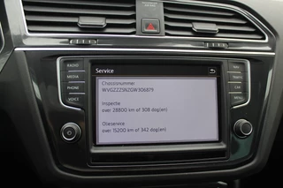 Volkswagen Tiguan Volkswagen Tiguan 2.0 TSI 4Motion Highline / Vol opties! / Panoramadak / Camera / Head-up / Leder / 18'' / Keyless / Dynaudio / Apple CarPlay / Standverwarming / Naavigatie / DAB / Dodehoek / Stoelverwarming / ACC - afbeelding nr 27