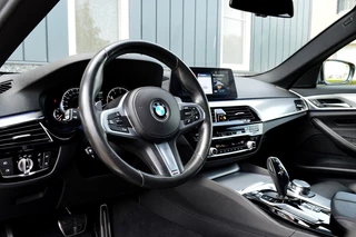 BMW 5 Serie BMW 5 Serie Touring 520i M-Sport Rijklaarprijs-Garantie Leder Interieur Led Navigatie Sfeer verlichting - afbeelding nr 10