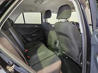 Volkswagen T-Roc Volkswagen T-Roc 1.5 TSI Life 75 Edition / Trekhaak / Virtual Cockpit / NL Auto - afbeelding nr 25