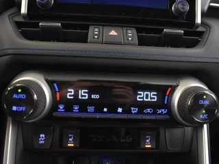 Toyota RAV4 Toyota RAV4 2.5 Hybrid AWD Bi-Tone | Parkeersensoren V+A | Stoelverwarming - afbeelding nr 25