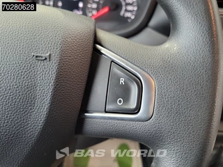 Renault Master Renault Master 165PK Bakwagen Dubbellucht Achterdeuren LED Airco Cruise Meubelbak Koffer 22m3 Airco Cruise control - afbeelding nr 15