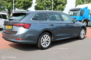Škoda Octavia Skoda Octavia Combi 1.0 TSI Business Edition Plus, Stuur + stoel verwarming, Memory seats, Digitaal dashboard, Elektrische kofferbak, Head up display, Dodehoek detectie, Clima, App connect, Cruise, Navi. - afbeelding nr 10