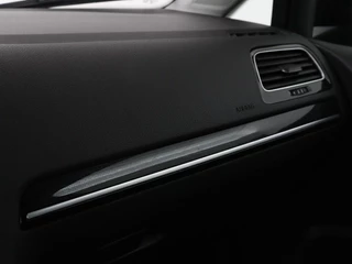 Volkswagen Golf Volkswagen Golf 1.0 TSI Highline | Full LED | Virtual Cockpit |  Carplay | Adaptive cruise | Navigatie | Climate control | Parkeerhulp | Sportstoelen - afbeelding nr 23