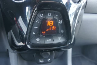Peugeot 108 Peugeot 108 1.0 e-VTi 72pk Automaat Clima|Camera|CarPlay|Velgen - afbeelding nr 8