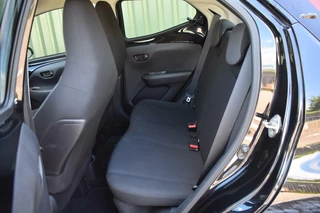 Toyota Aygo Toyota Aygo 1.0 VVT-i x-fun  Airco | Bluetooth | Dealer Onderhouden | - afbeelding nr 12