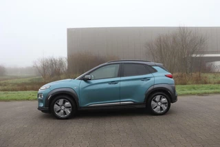 Hyundai Kona Hyundai Kona EV Premium 64 kWh leder stoelverwarming+koeling adaptive cruise & climate control carplay android auto krell - afbeelding nr 8