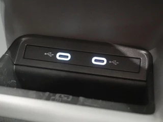 Volkswagen ID. Buzz Cargo Volkswagen ID. Buzz Cargo 77 kWh 204pk Trekhaak 3zits LED Cruise control Navigatie/ Apple Carplay Achterklep - afbeelding nr 24