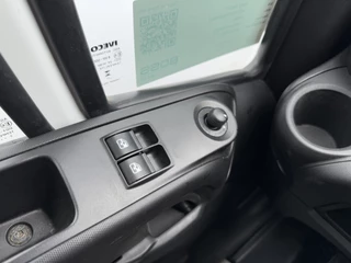 Iveco Daily Iveco Daily 35C16 3.0L Laadklep Dubbellucht Climate Control Cruise Control Meubelbak Bakwagen Koffer - afbeelding nr 21