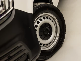 Volkswagen Transporter Volkswagen Transporter Kombi 2.0 TDI L1H1 Comfortline 9 Persoons (APPLE CARPLAY, TREKHAAK, PARKEERSENSOREN, GETINT GLAS, ELEK RAMEN, NIEUWE APK, NIEUWSTAAT) - afbeelding nr 33