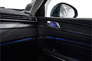 Lynk & Co 01 | 360 Camera | 7.4 kWh Boordlader | S/K-panodak | Adapt. Cruise | Memory | Elek. klep | LM 20