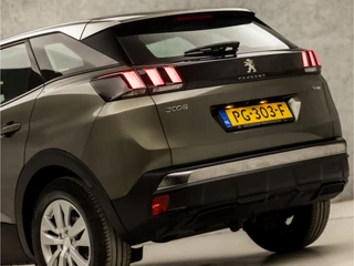 Peugeot 3008 Peugeot 3008 1.2 PureTech Sport Automaat (APPLE CARPLAY, GROOT NAVI, 360 CAMERA, CLIMATE, SPORTSTOELEN, LANE ASSIST, CRUISE, NIEUWSTAAT) - afbeelding nr 11