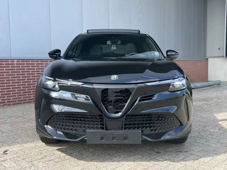 Alfa Romeo Junior Alfa Romeo Junior Elettrica Speciale 54 kWh | Pano | Voorraad Voordeel - afbeelding nr 7