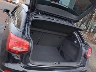 Audi Q2 30 TFSI 116pk Sport | Origineel NL + 1ste Eigenaar | Navi | Clima | Cruise | Panorama Schuifdak | Pdc | Licht+Regensensor | Sportstoelen | Privacy Glass | 17''lm - afbeelding nr 32