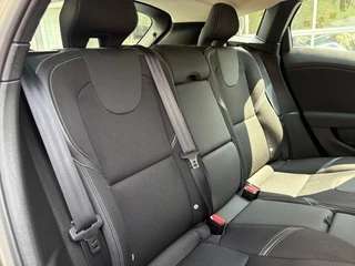 Volvo V40 Volvo V40 1.6 T4 Momentum Trekhaak, Navi, Cruise control - afbeelding nr 14