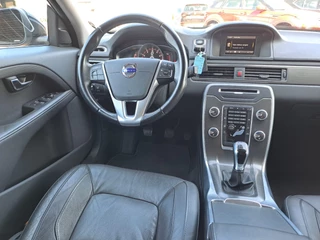 Volvo V70 | Navi | Leder | Trekhaak | LMV | PDC | Stoelverwarming | - afbeelding nr 6