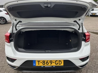 Volkswagen T-Roc Volkswagen T-Roc Cabrio 1.5 TSI Style 150pk Automaat | Adaptieve Cruise | Stoelverwarming | Digitale Cock pit | Dealer onderhouden | Dodehoeksensoren - afbeelding nr 7