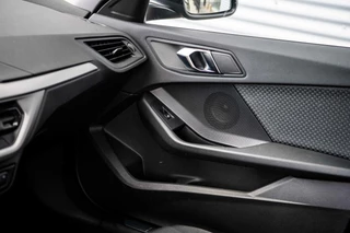 BMW 1 Serie BMW 1-serie 116i | Navi | PDC | Apple Carplay | Cruise | DAB | 17 inch | - afbeelding nr 35