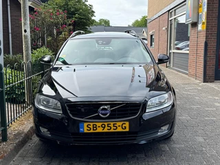 Volvo V70 Volvo V70 2.0 D4 Inscription Edition D4/ Leer/Navigatie/Airco-Ecc/Stoelverw/alu wielen - afbeelding nr 4