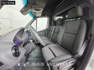 Mercedes-Benz Sprinter Mercedes Sprinter 317 CDI Automaat 170PK L3H2 3,5t Trekhaak Camera Parkeersensoren MBUX Airco Cruise L3 14m3 Airco Cruise control - afbeelding nr 12