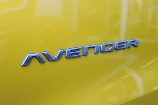 Jeep Avenger Jeep Avenger Summit 54 kWh | ACHTERUITRIJ CAMERA | STOEL VERWARMING | FULL LED KOPLAMPEN | 18