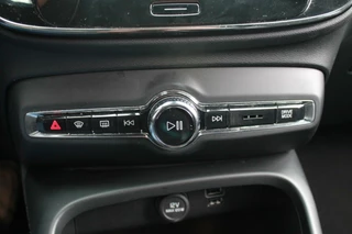 Volvo XC40 Volvo XC40 T5 Recharge R-Design | Stoelverwarming | Parkeercamera  | Glossy Black | Keyless - afbeelding nr 31