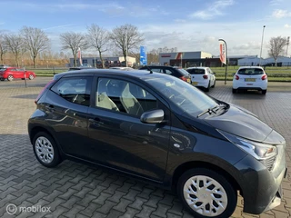 Toyota Aygo Toyota Aygo 1.0 VVT-i x-clusiv - afbeelding nr 6