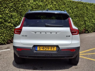 Volvo XC40 Volvo XC40 B5 AWD R-Design Panoramadak | Trekhaak | H&K Audio | 360 Camera | - afbeelding nr 10