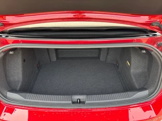 Volkswagen T-Roc Volkswagen T-Roc Cabrio 1.5 TSI DSG R-LINE TREKHAAK/CAMERA/LEDER/BEATS-AUDIO/NAVI/ACC/CARPLAY - afbeelding nr 10