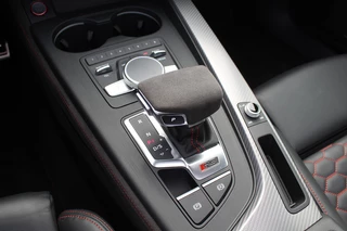 Audi RS4 Audi RS4 Avant 2.9 TFSI quattro / Milltek / Panoramadak / Camera / Head-up / Sportuitlaat / 20'' / Luxe Leder / Dodehoek / Virtual Cockpit / Stoelmassage / B&O - afbeelding nr 29