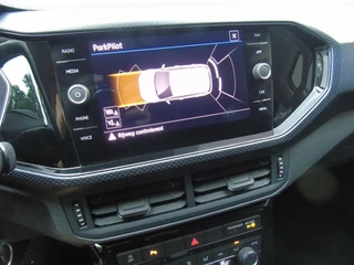 Volkswagen T-Cross Volkswagen T-Cross 1.0 TSI United Edition - 2020 - 32DKM - Navigatie - PDC - Cruise - afbeelding nr 12