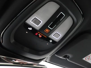 Volvo V60 Volvo V60 T6 PLUG-IN HYBRID PLUS DARK SCHUIFDAK 360GR CAM HARMAN KARDON - afbeelding nr 26