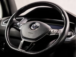 Volkswagen Tiguan Allspace Volkswagen Tiguan Allspace 1.5 TSI R-Line Sport 7 Persoons 150Pk Automaat (PANORAMADAK, VIRTUAL COCKPIT, APPLE CARPLAY, GROOT NAVI, CAMERA, SPORTSTOELEN, ZWART HEMEL, ADAPTIVE CRUISE, LED KOPLAMPEN, KEYLESS, NIEUWE APK, NIEUWSTAAT) - afbeelding nr 23