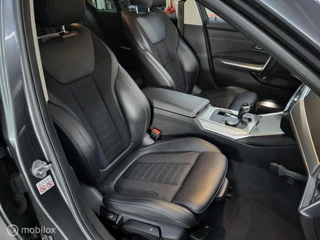 BMW 3 Serie BMW 3-serie 320i Executive Edition Aut./Digitaal dash/Nap! - afbeelding nr 18