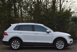 Volkswagen Tiguan | NL-Auto | Afn.trekhaak | Carplay | DAB | Adapt.Cruise Contr | LM-Velgen | NAP - afbeelding nr 5