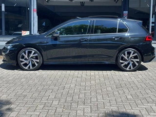 Volkswagen Golf Volkswagen Golf 1.5 eTSI R-Line Edition Aut*Pano*Matrix*Navi - afbeelding nr 3