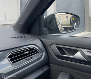 Volkswagen T-Roc Volkswagen T-Roc 1.5 TSI DSG Sport 150PK/PANO/VIRTU - afbeelding nr 49
