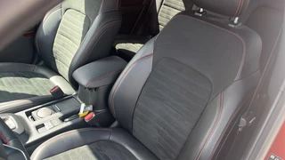 Ford Kuga Ford Kuga 1.5 EcoBoost ST-Line X | Winterpakket | Adaptieve Cruise Control | Head-up Display | Electrische achterklep - afbeelding nr 18